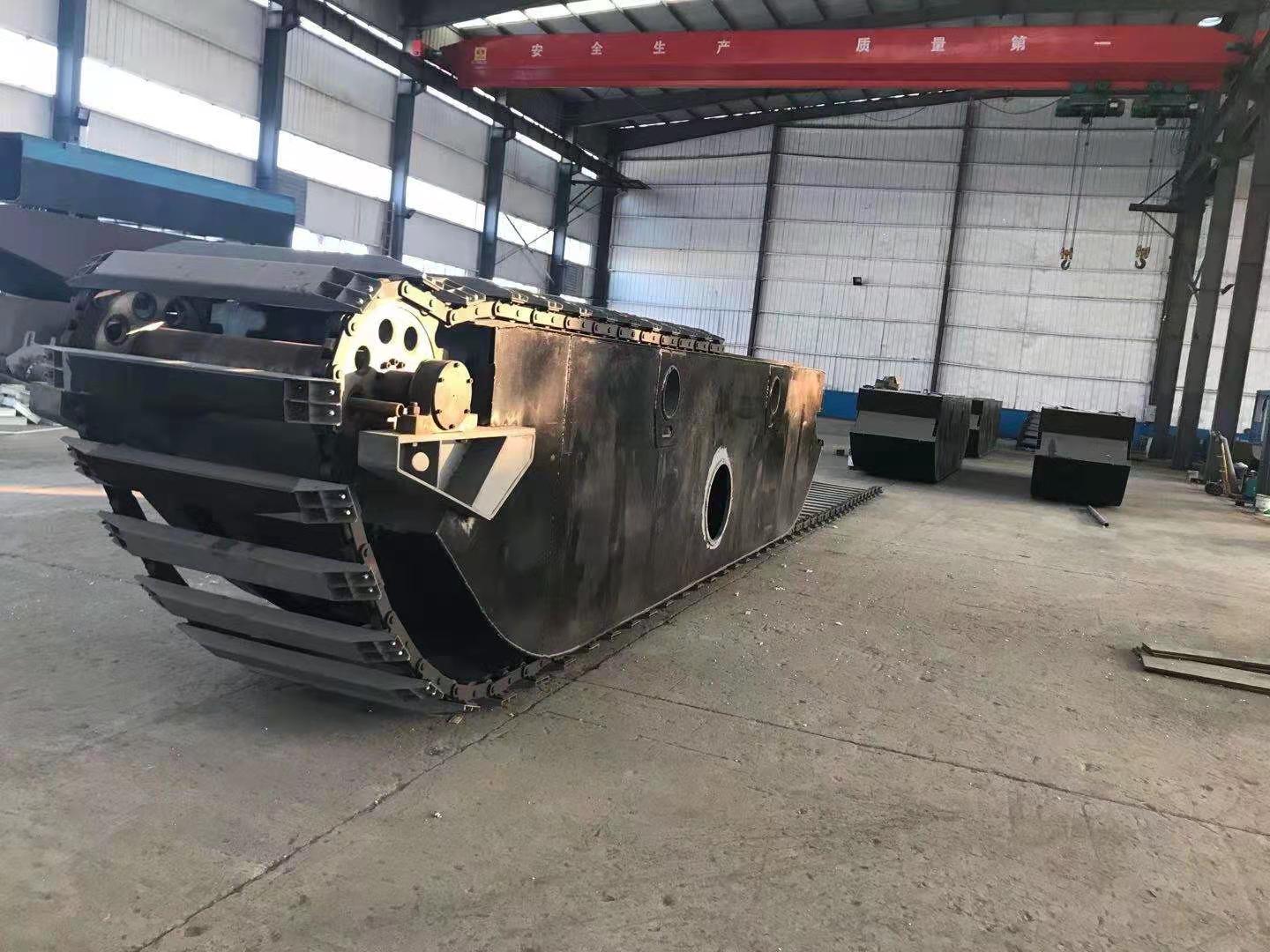 钢制挖掘机浮箱底盘